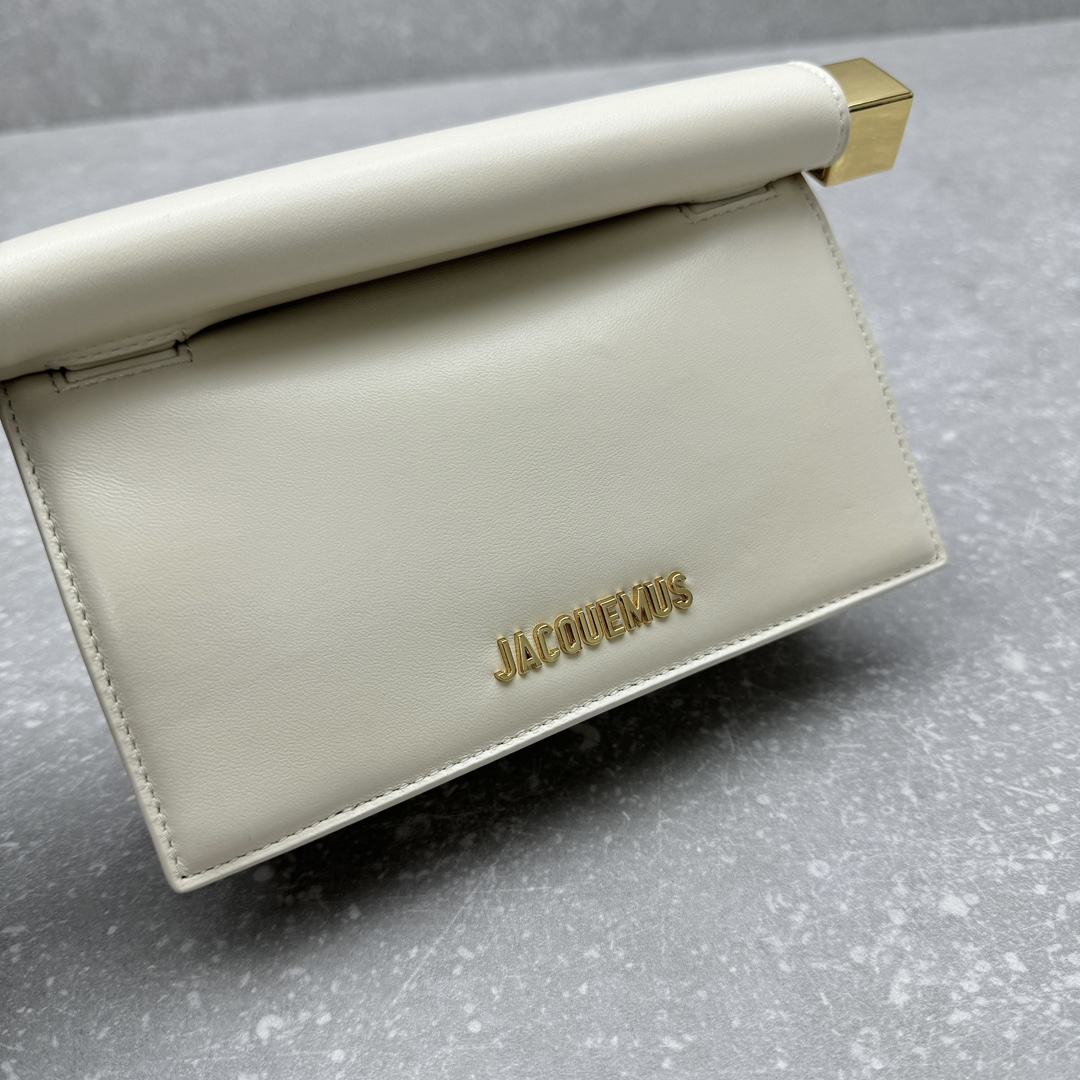 Jacquemus Satchel Bags